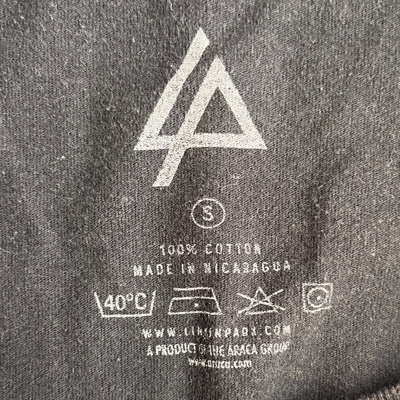 Linkin Park "The Hunting Party Tour" Graphic Band Tee Shirt - Picture 8 of 10